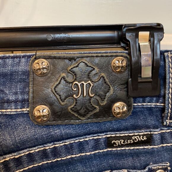 Miss Me Fleur De Lis Jewel Bootcut Jeans JP5347B Size 28 - Picture 6 of 12